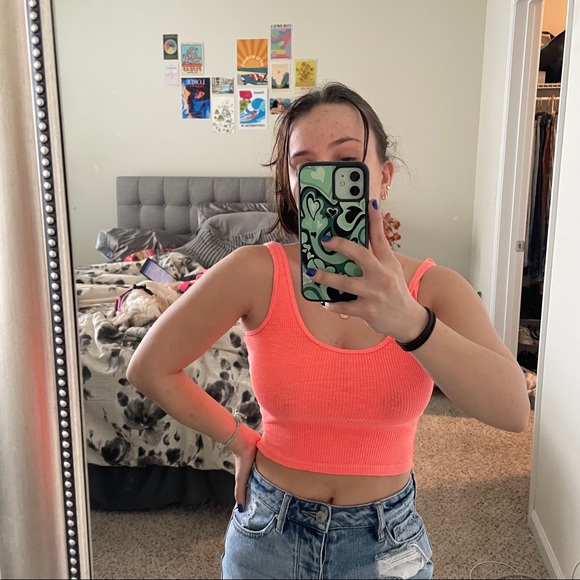 ❌ SOLD ❌ LF Neon Orange Tank Top - Picture 2 of 2